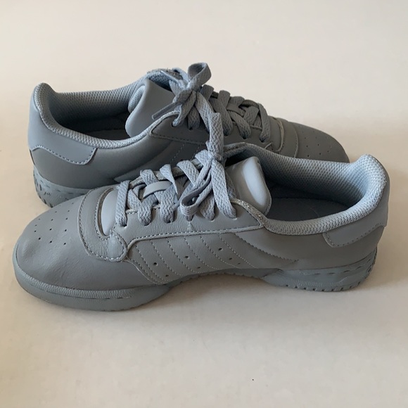 Adidas Yeezy Powerphase Calabasas Grey Sneaker Size W6/M4.5 - Picture 3 of 13